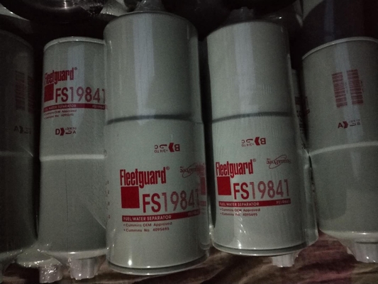 FS19841 Fleetguard Oil Water Separation Filter For Water Separator